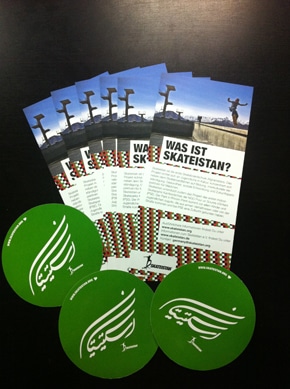 Sticker on Board! 1 Flyer und Aufkleber Skateistan