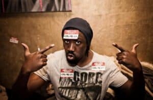 feierliche Stickerei